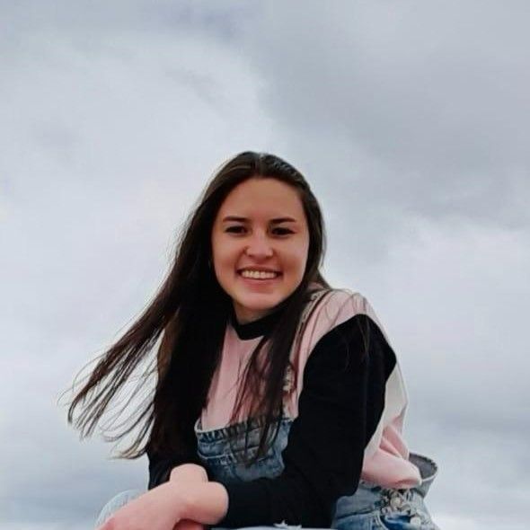 Juliana Paola Wiest Candamil